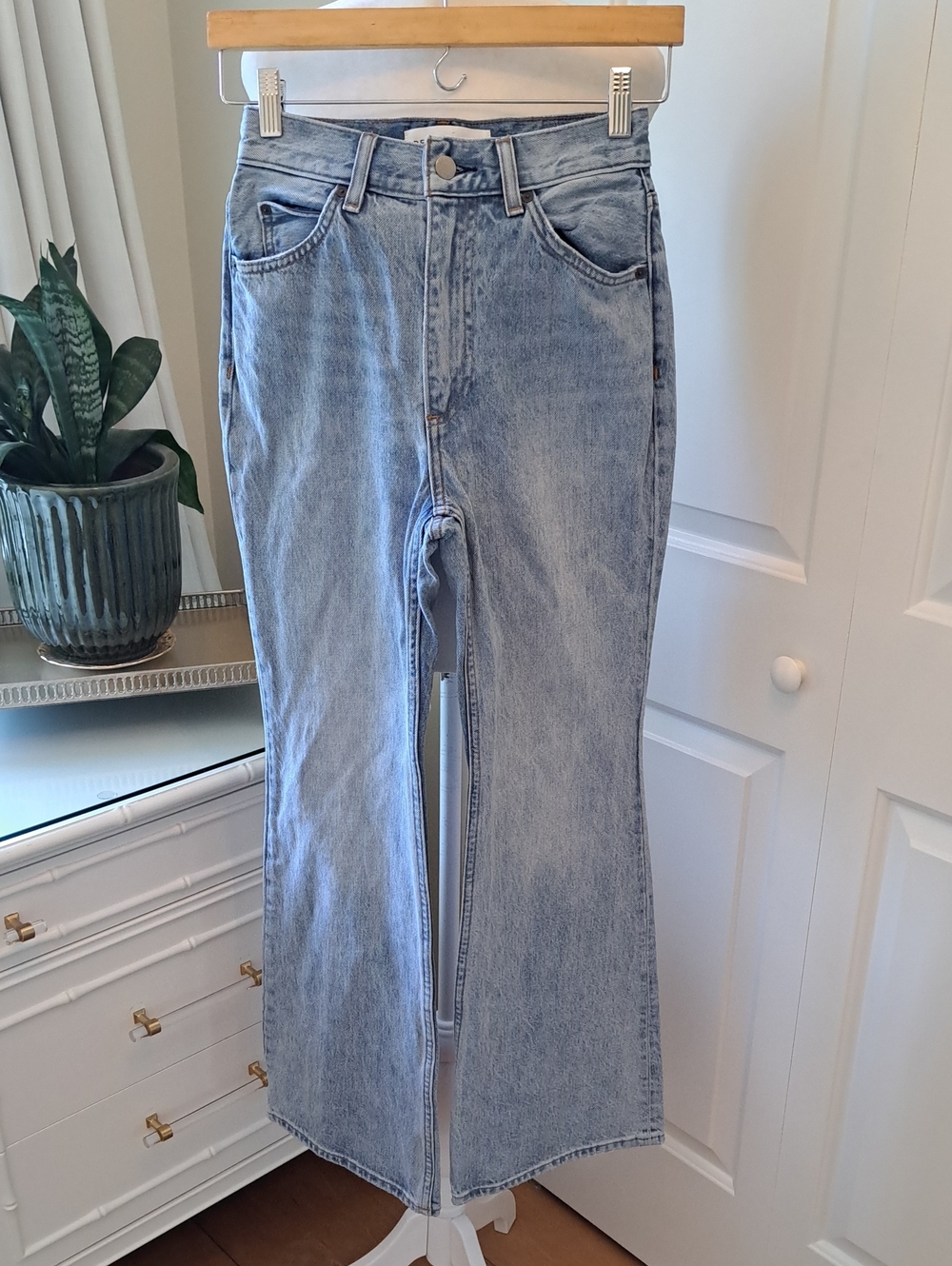 Denim Forum Aritzia Womens The Marlene '60s High Flare Lgt. Wash Cotton Jeans 24